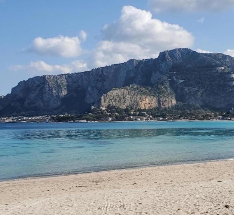 Fronte Mare Arenella Bed & Breakfast Палермо Екстериор снимка