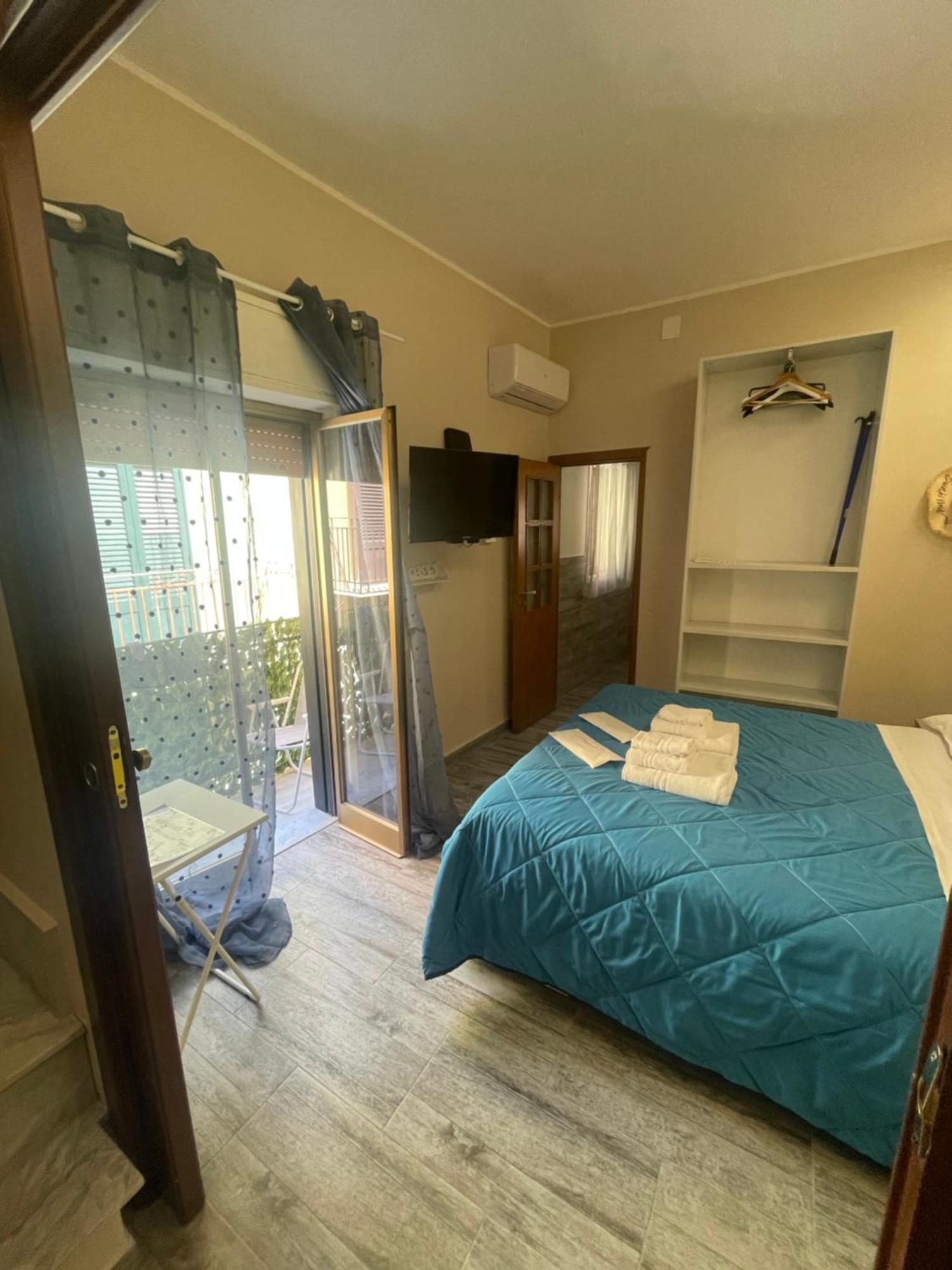 Fronte Mare Arenella Bed & Breakfast Палермо Екстериор снимка